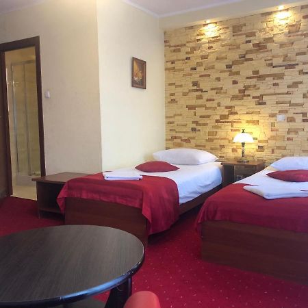 Hotel Sekwana Ченстохова Екстер'єр фото