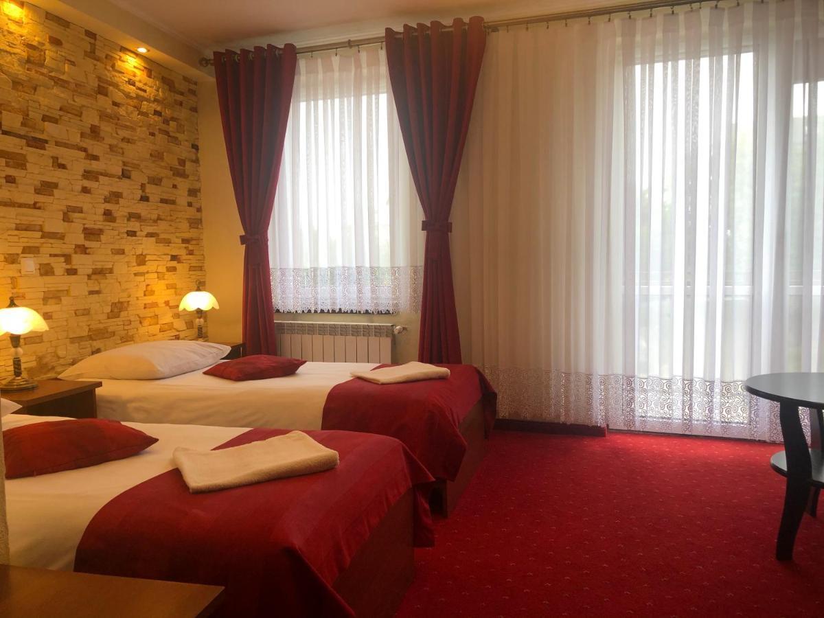 Hotel Sekwana Ченстохова Екстер'єр фото