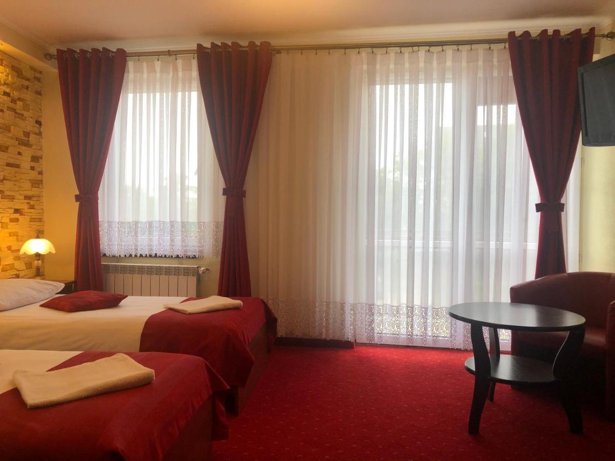 Hotel Sekwana Ченстохова Екстер'єр фото