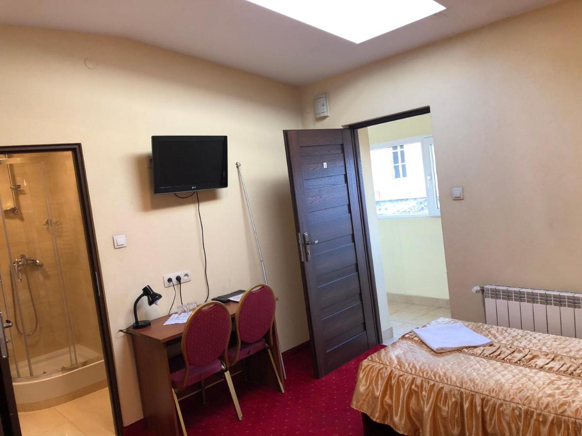 Hotel Sekwana Ченстохова Екстер'єр фото