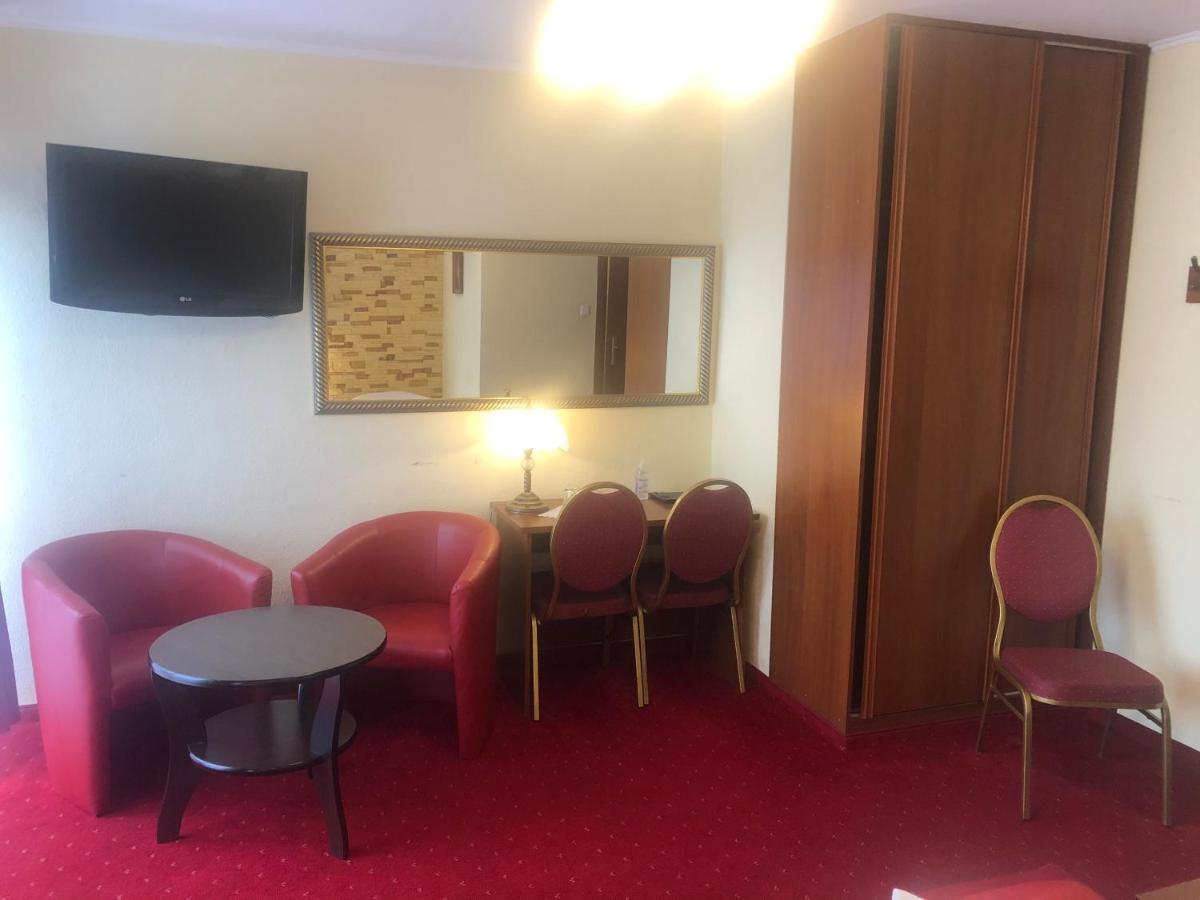 Hotel Sekwana Ченстохова Екстер'єр фото